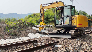Railway Excavator with Ballast
